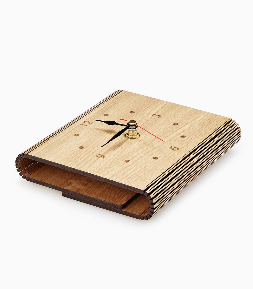 Wall clock mint